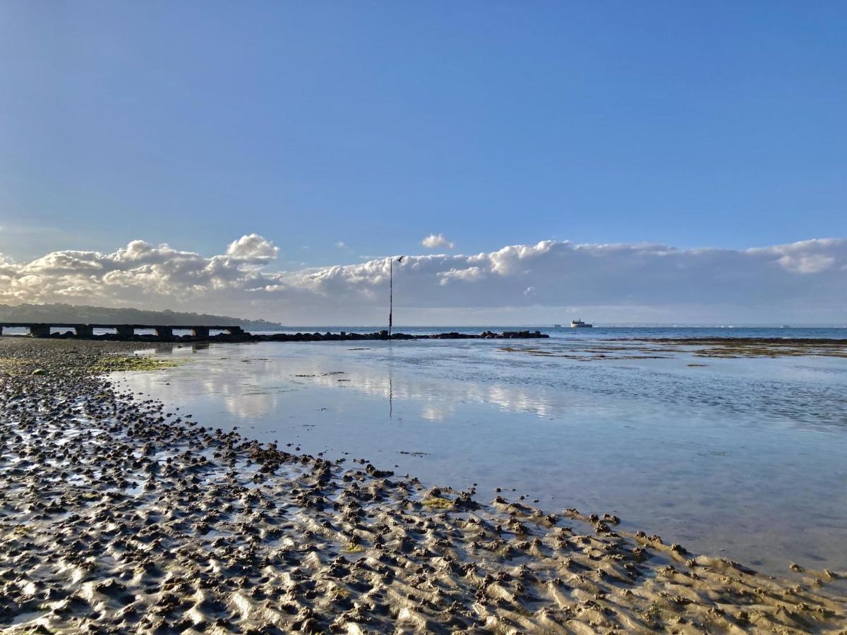 12A Solent Landing Direct Beach Access Bembridge Exteriör bild